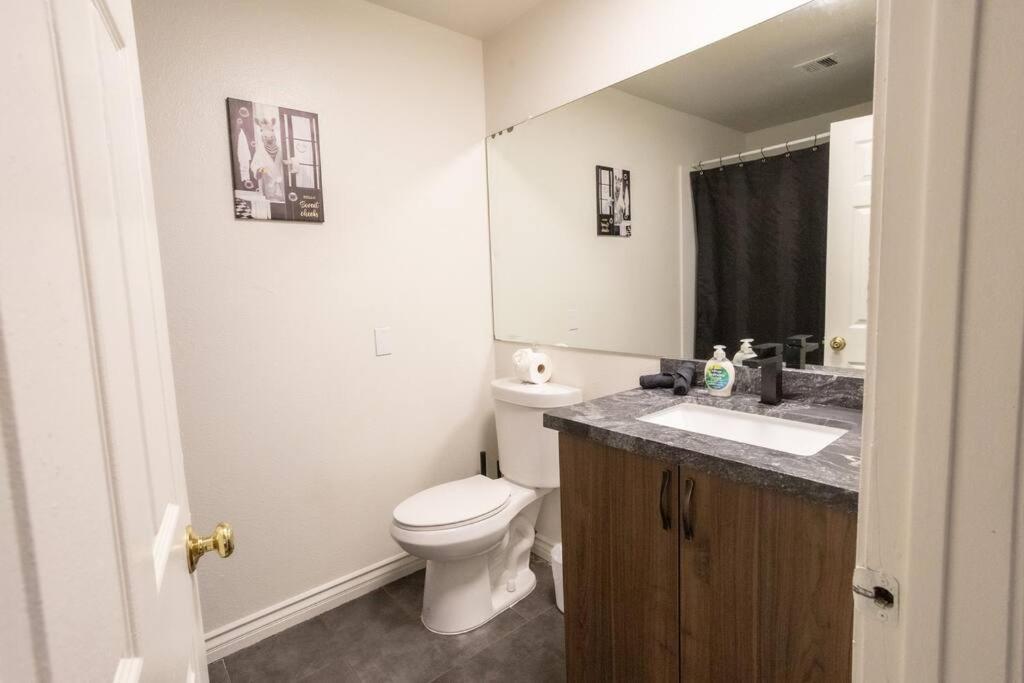 2 Bedroom Close To Las Vegas Strip Exteriör bild